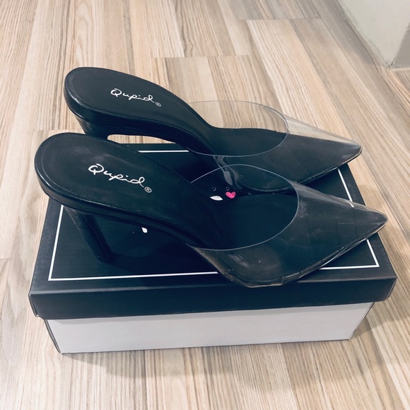 Lucite Heels - Picture 4 of 5